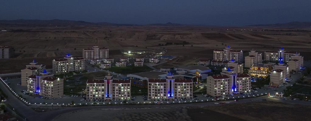 Grand Ozgul Thermal Holiday Village Gazligol Bagian luar foto