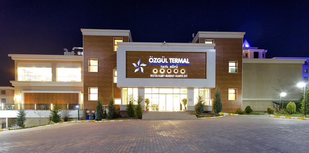 Grand Ozgul Thermal Holiday Village Gazligol Bagian luar foto